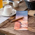 Zenzez & Lounge Hotel
