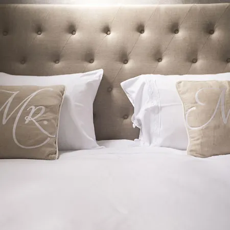 Zenzez & Lounge 3* Apeldoorn