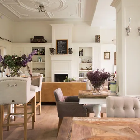 Zenzez & Lounge Hotel 3*