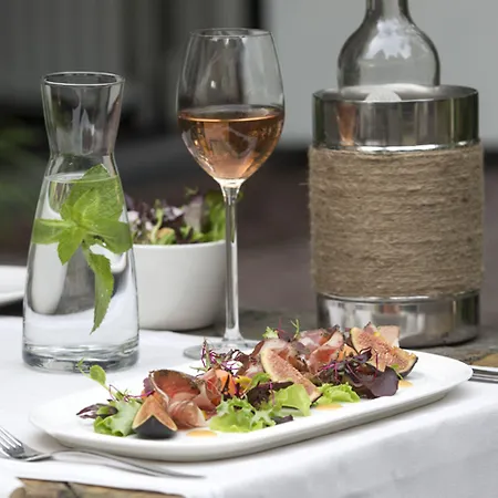 Zenzez & Lounge Hotel Apeldoorn