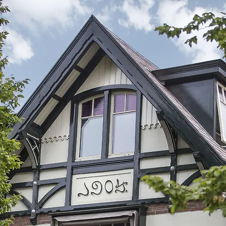 Hotel Zenzez & Lounge