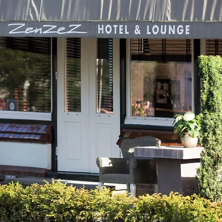 Zenzez & Lounge Hotel