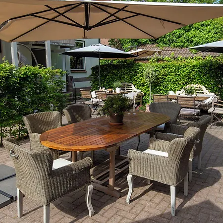 Hotell Zenzez & Lounge