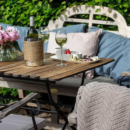 Zenzez & Lounge Hotel 3*