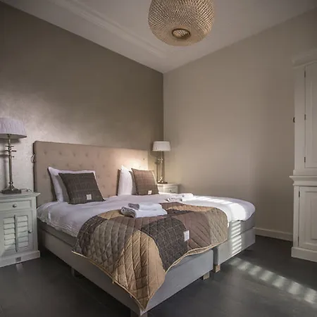 Zenzez & Lounge Hotel