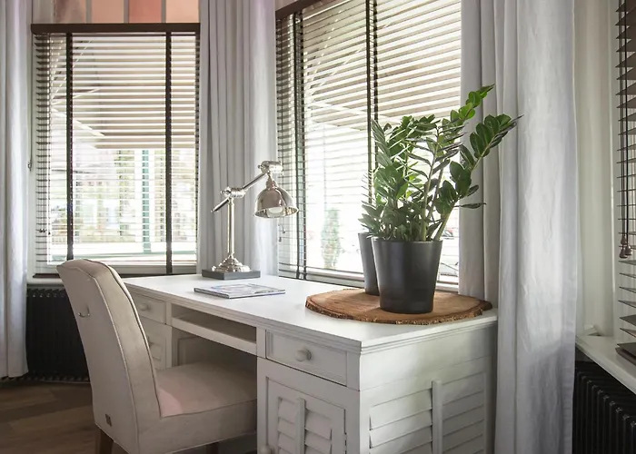 Zenzez Hotel&lounge 3* Apeldoorn