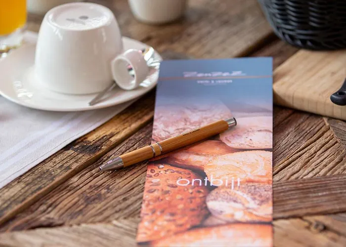 Zenzez & Lounge Hotel