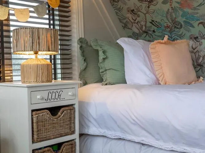 Hotell Zenzez & Lounge