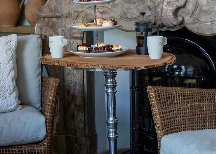 Zenzez & Lounge Hotell 3*