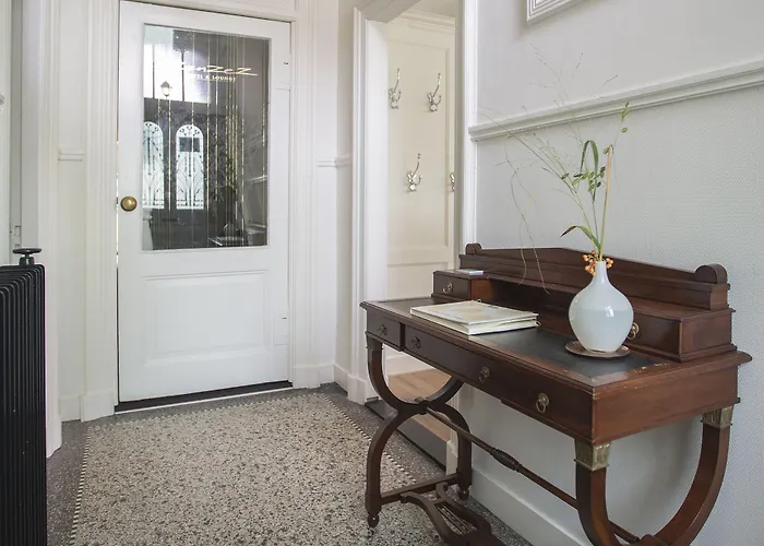 Zenzez & Lounge Hotell Apeldoorn