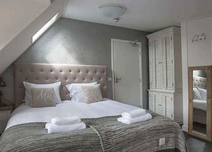 Zenzez & Lounge Hotel 3*