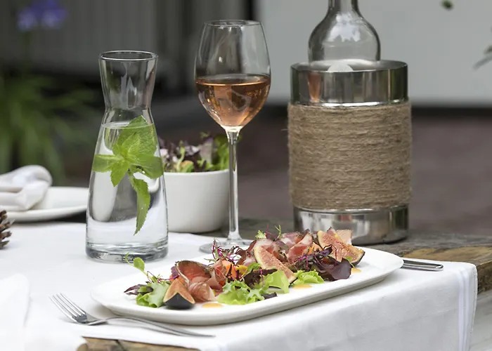 Zenzez & Lounge Hotel Apeldoorn