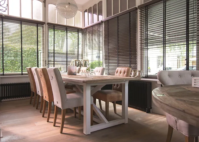 Zenzez & Lounge Hotell Apeldoorn