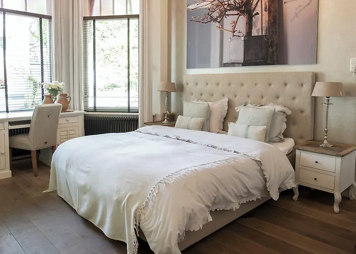 Hotel Zenzez & Lounge